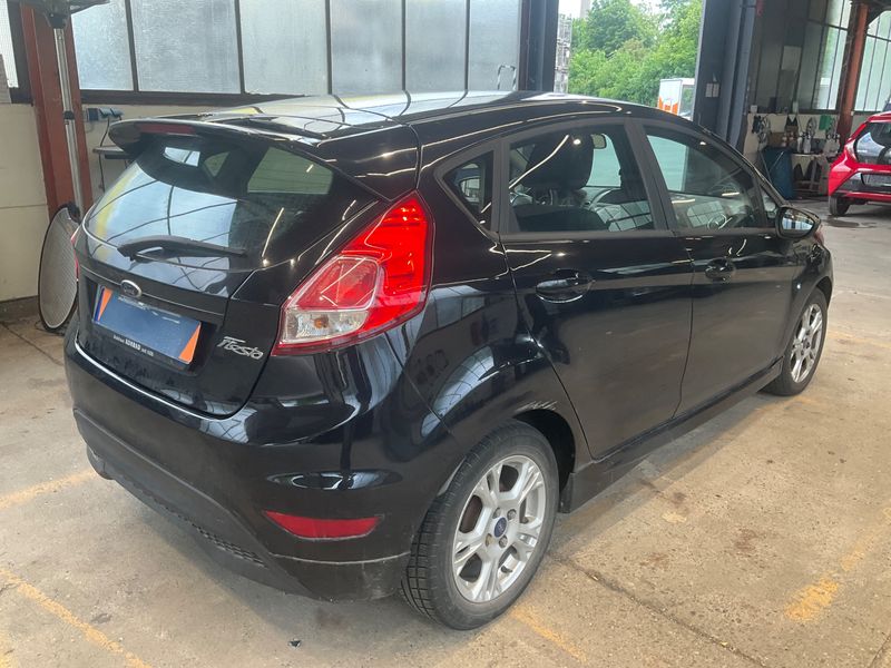 Ford Fiesta 1.25 SYNC Edition 2013 – снимка 2