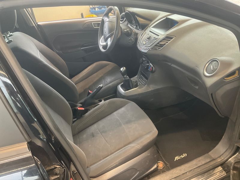 Ford Fiesta 1.25 SYNC Edition 2013 – снимка 3