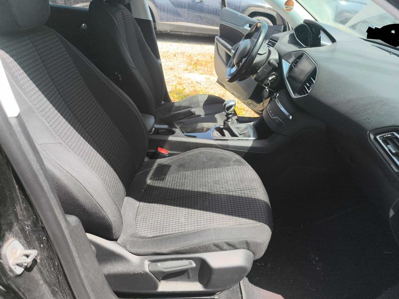 Peugeot 308 1.6 Blue-HDi Style 2017 – снимка 10