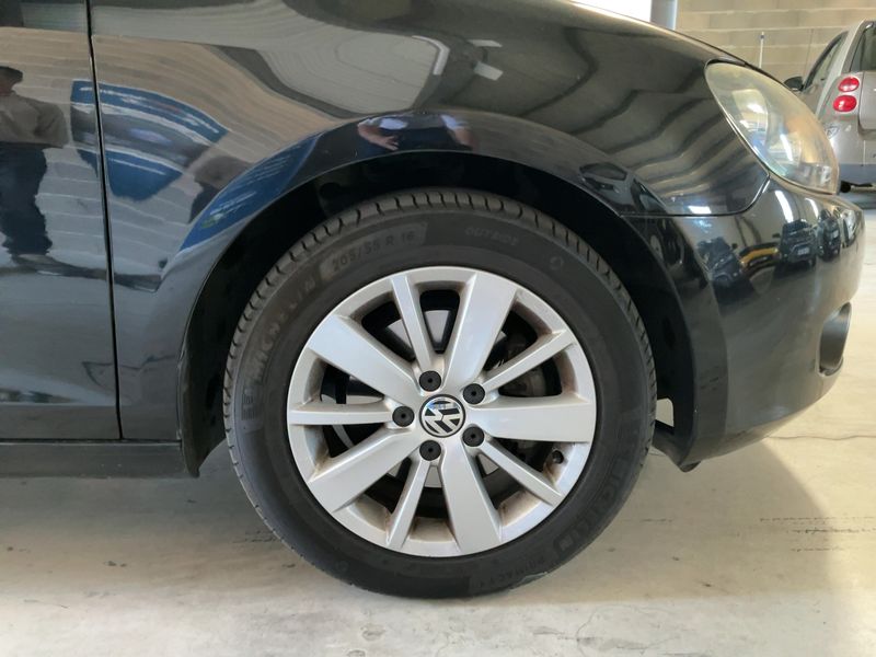 Volkswagen Golf VI 2.0 TDI Carat BlueMotion Tech 2012 – снимка 11