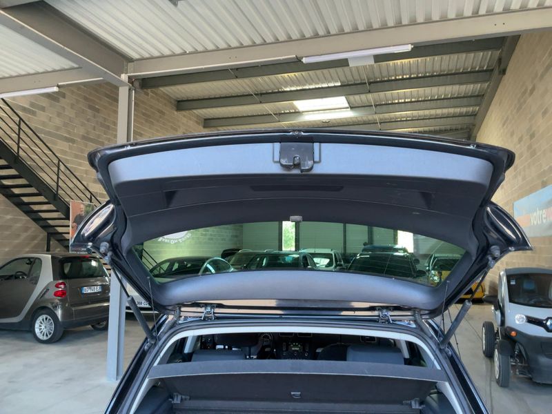 Volkswagen Golf VI 2.0 TDI Carat BlueMotion Tech 2012 – снимка 15