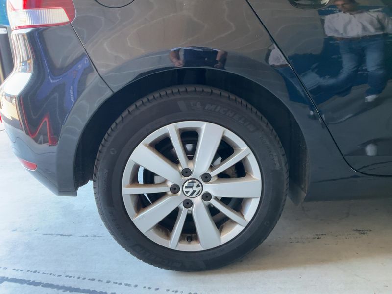 Volkswagen Golf VI 2.0 TDI Carat BlueMotion Tech 2012 – снимка 9