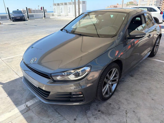 Volkswagen Scirocco 2.0 TDI R-Line BlueMotion Tech 2017 – снимка 2