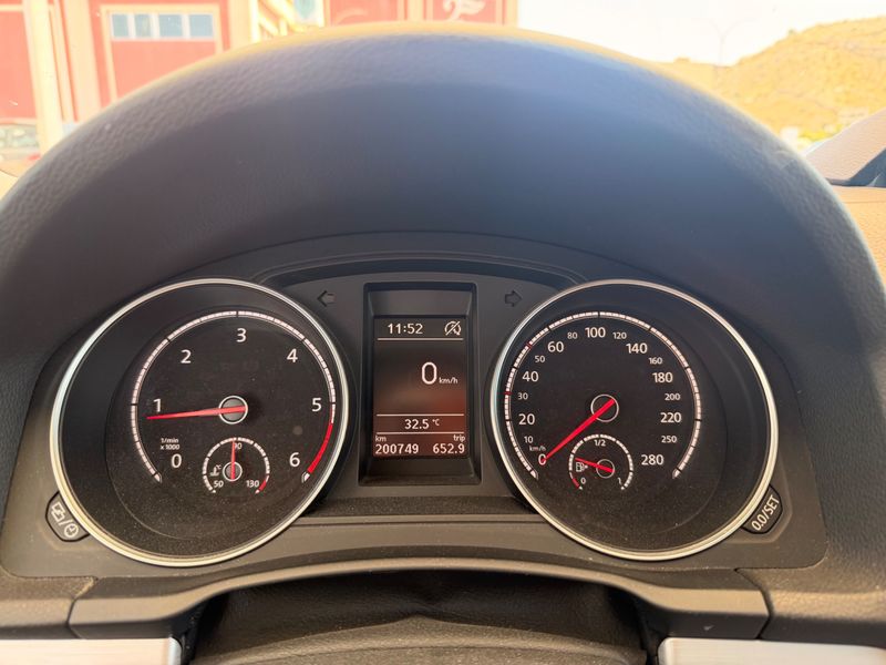 Volkswagen Scirocco 2.0 TDI R-Line BlueMotion Tech 2017 – снимка 18
