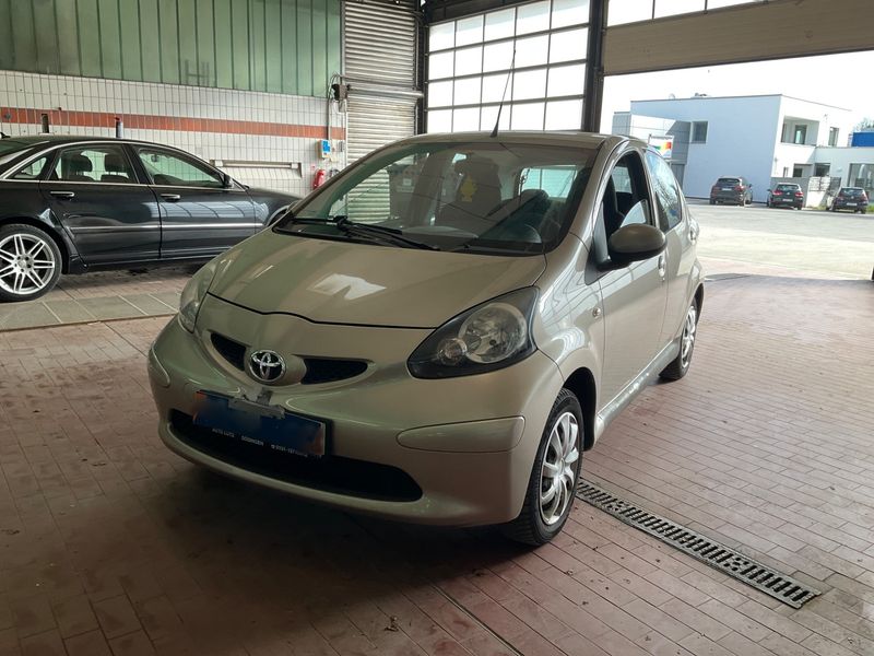 Toyota Aygo 1.0 City 2008 – снимка 1