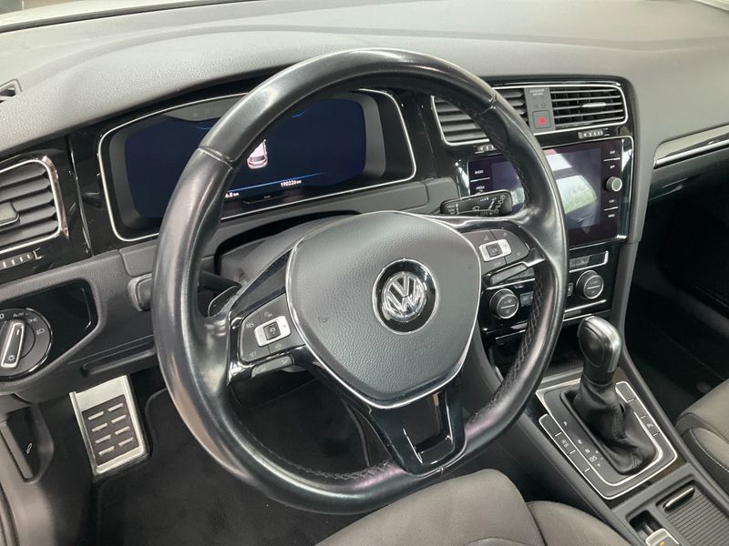 Volkswagen Golf VII 2.0 TDI Highline BlueMotion Tech 2019 – снимка 25