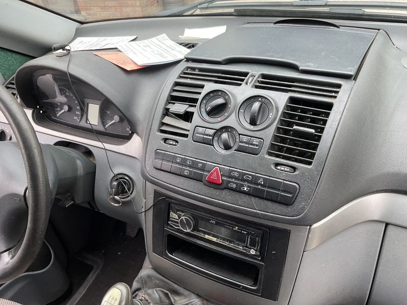 Mercedes-Benz Viano 2.1 CDI extralang Trend 2009 – снимка 39