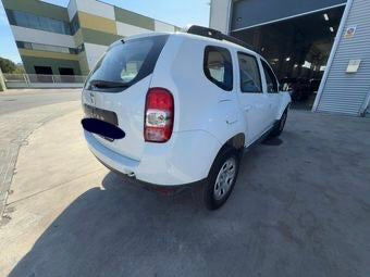 Dacia Duster 1.5 dCi Laureate 4x2 2014 – снимка 8