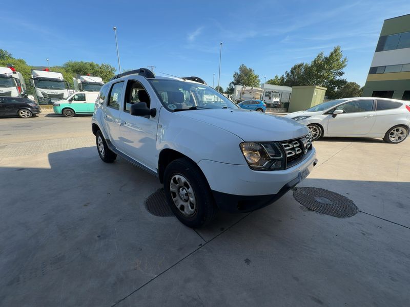 Dacia Duster 1.5 dCi Laureate 4x2 2014 – снимка 12