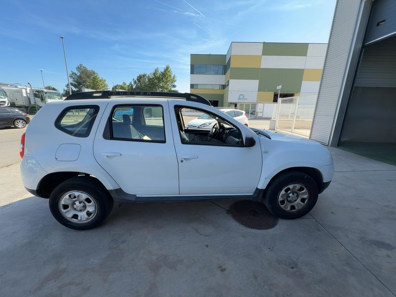 Dacia Duster 1.5 dCi Laureate 4x2 2014 – снимка 10