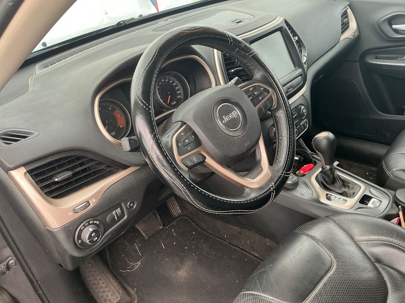 Jeep Cherokee 2.2 M-Jet Limited 4WD 2015 – снимка 45