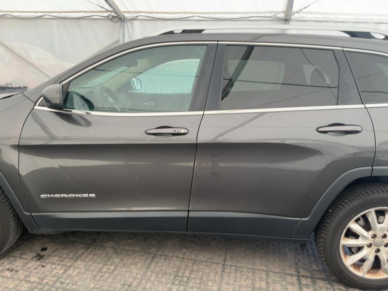 Jeep Cherokee 2.2 M-Jet Limited 4WD 2015 – снимка 4