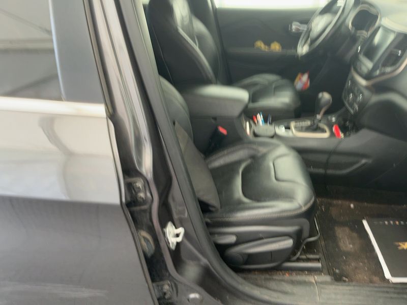 Jeep Cherokee 2.2 M-Jet Limited 4WD 2015 – снимка 16