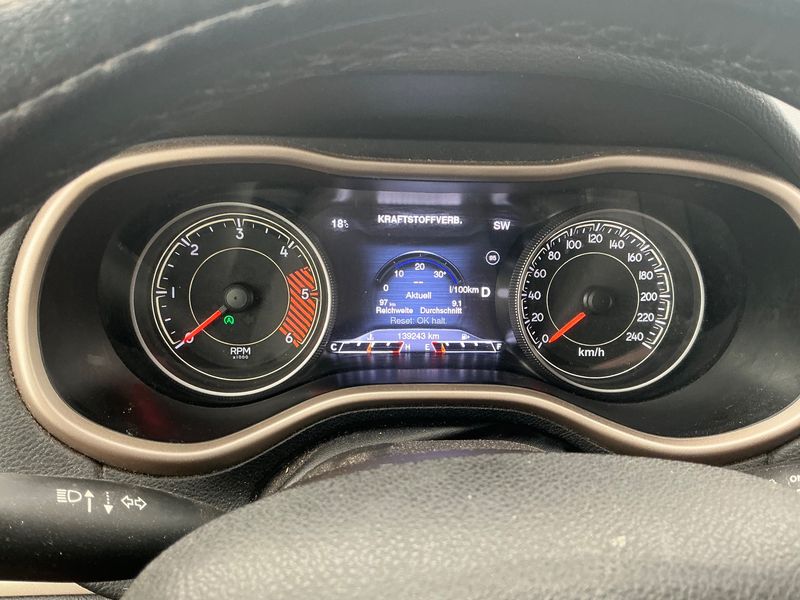 Jeep Cherokee 2.2 M-Jet Limited 4WD 2015 – снимка 18