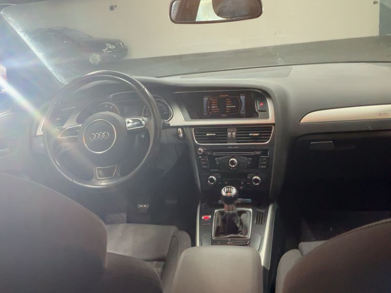 Audi A4 2.0 TFSI quattro Ambition 2013 – снимка 18