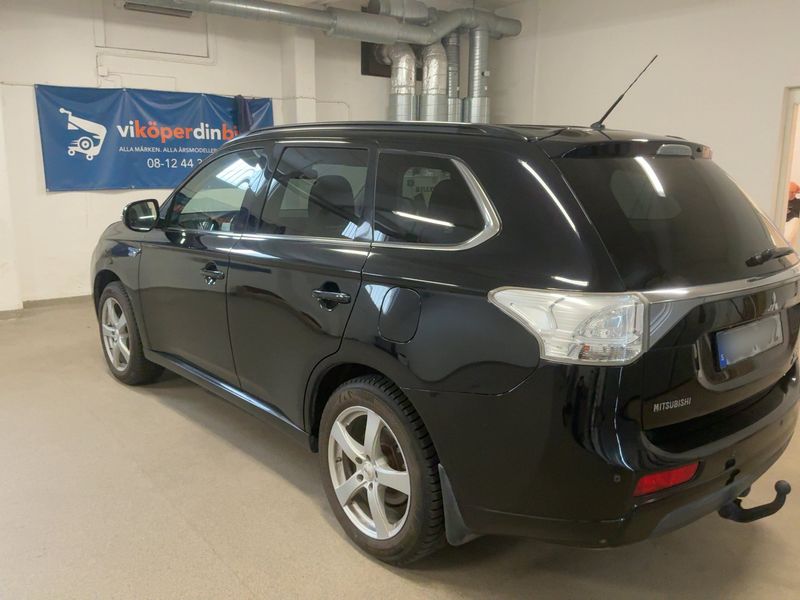 Mitsubishi Outlander 2.0 PHEV Motion 4WD 2014 – снимка 6