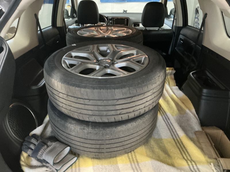 Mitsubishi Outlander 2.0 PHEV Motion 4WD 2014 – снимка 16