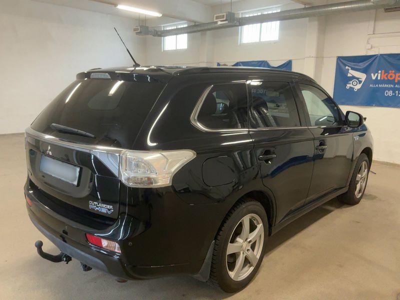 Mitsubishi Outlander 2.0 PHEV Motion 4WD 2014 – снимка 8
