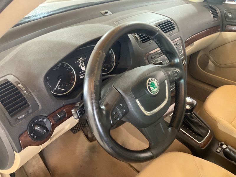 Skoda Octavia 2.0 TDI Elegance 4x4 2012 – снимка 34
