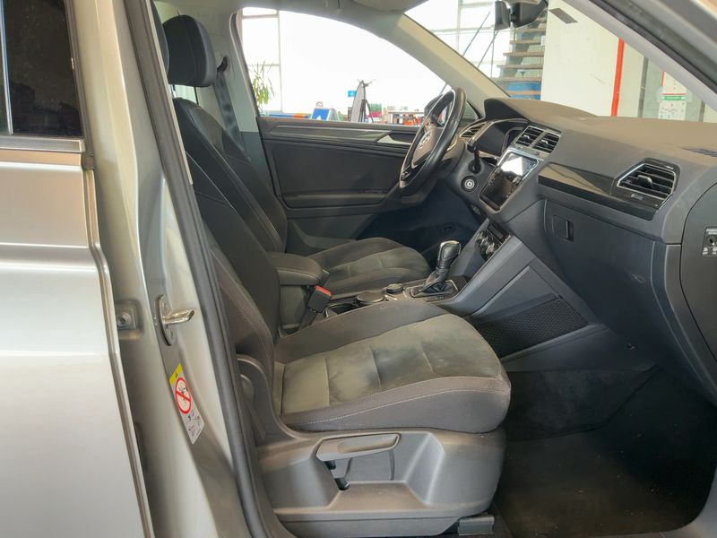 Volkswagen Tiguan 2.0 TDI Highline 4Motion BlueMotion Tech 2019 – снимка 17