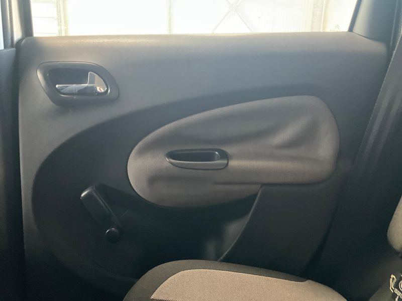 Citroen C3 Picasso 1.6 HDi Confort 2011 – снимка 29