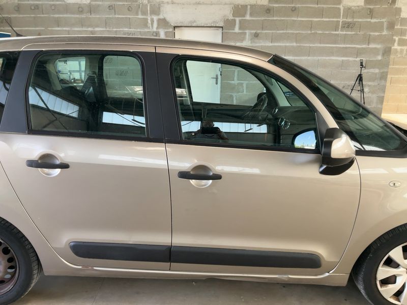 Citroen C3 Picasso 1.6 HDi Confort 2011 – снимка 10