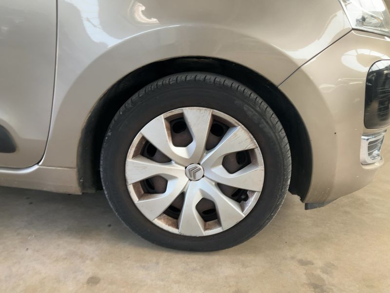 Citroen C3 Picasso 1.6 HDi Confort 2011 – снимка 11