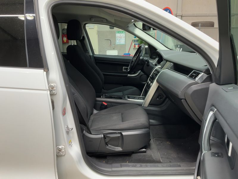 Land Rover Discovery Sport 2.2 Td4 SE AWD 2015 – снимка 17