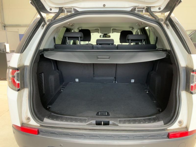 Land Rover Discovery Sport 2.2 Td4 SE AWD 2015 – снимка 16