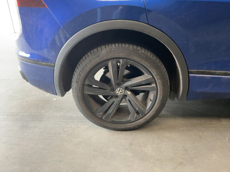 Volkswagen Tiguan 2.0 TSI R-Line 4Motion 2024 – снимка 9