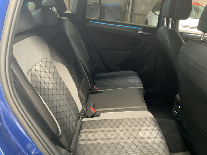 Volkswagen Tiguan 2.0 TSI R-Line 4Motion 2024 – снимка 19