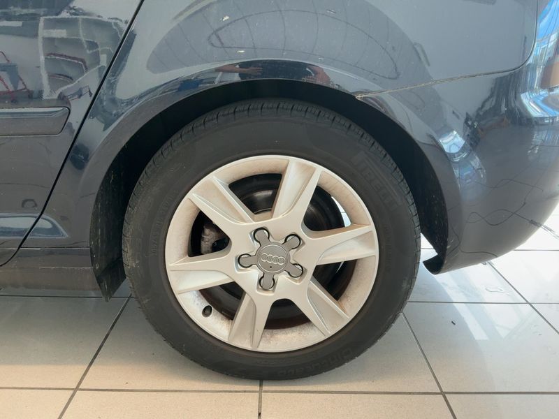 Audi A3 Sportback 1.2 TFSI Attraction 2012 – снимка 5
