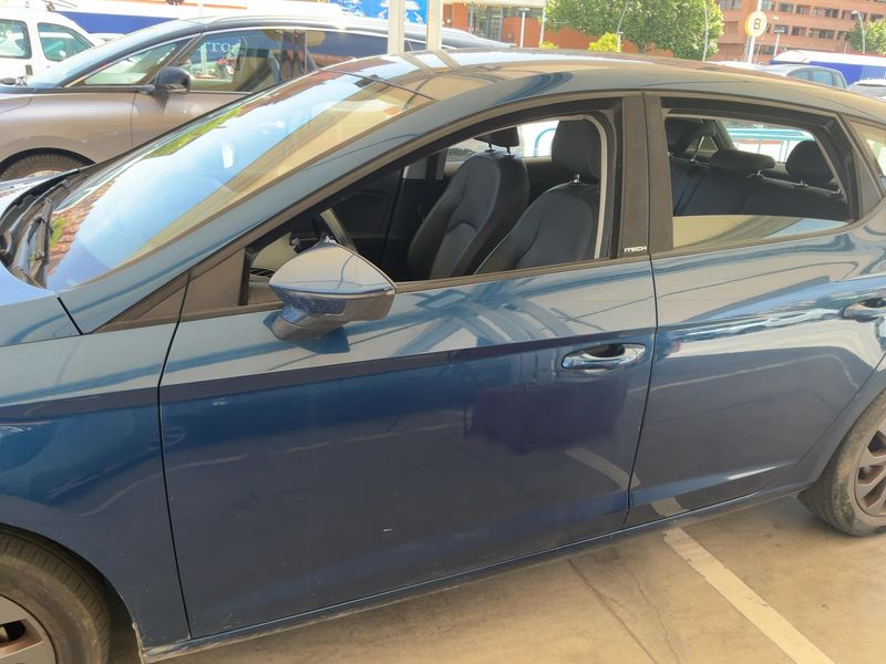 Seat Leon 1.6 TDI I-Tech 2014 – снимка 4