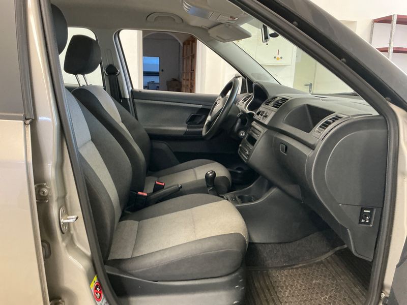 Skoda Fabia 1.2 TSI Cool Edition 2013 – снимка 3