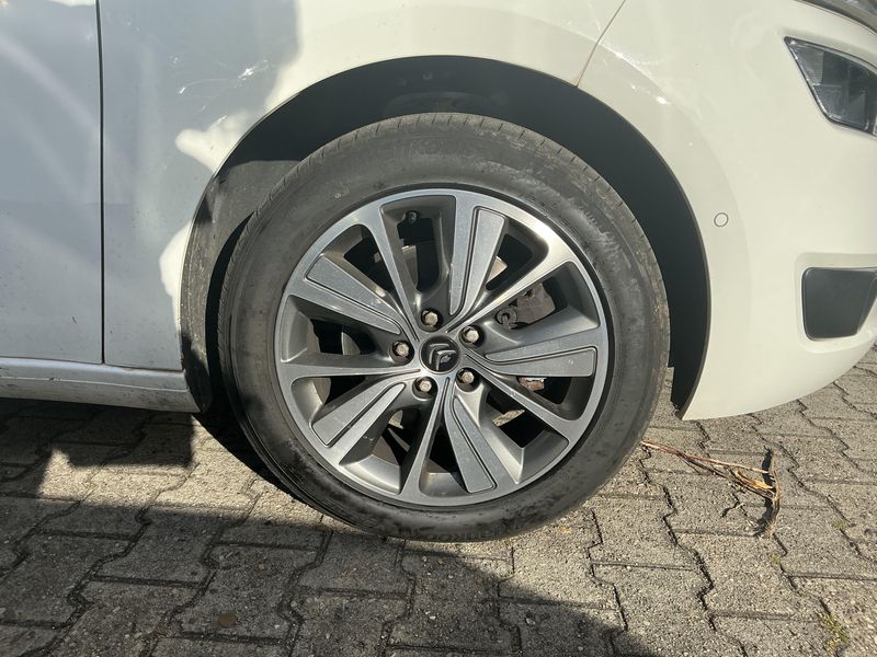 Citroen C4 Grand Picasso 2.0 Blue-HDi Exclusive 2015 – снимка 11