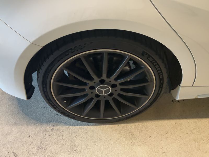 Mercedes-Benz A-Klasse A 250 BlueEfficiency AMG Sport 2017 – снимка 9