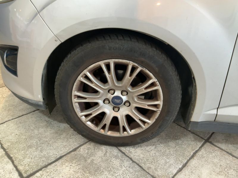 Ford C-Max 1.6 TDCi Titanium 2011 – снимка 16