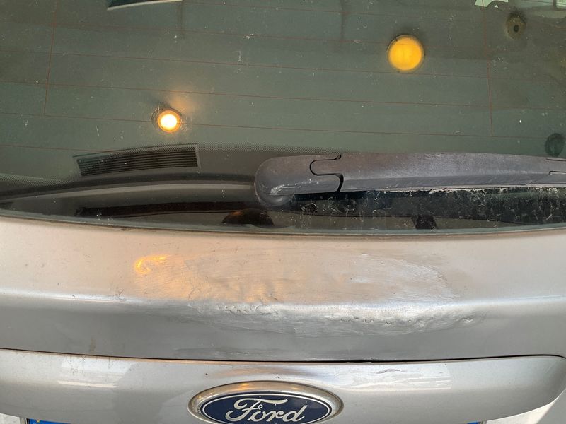 Ford C-Max 1.6 TDCi Titanium 2011 – снимка на щета