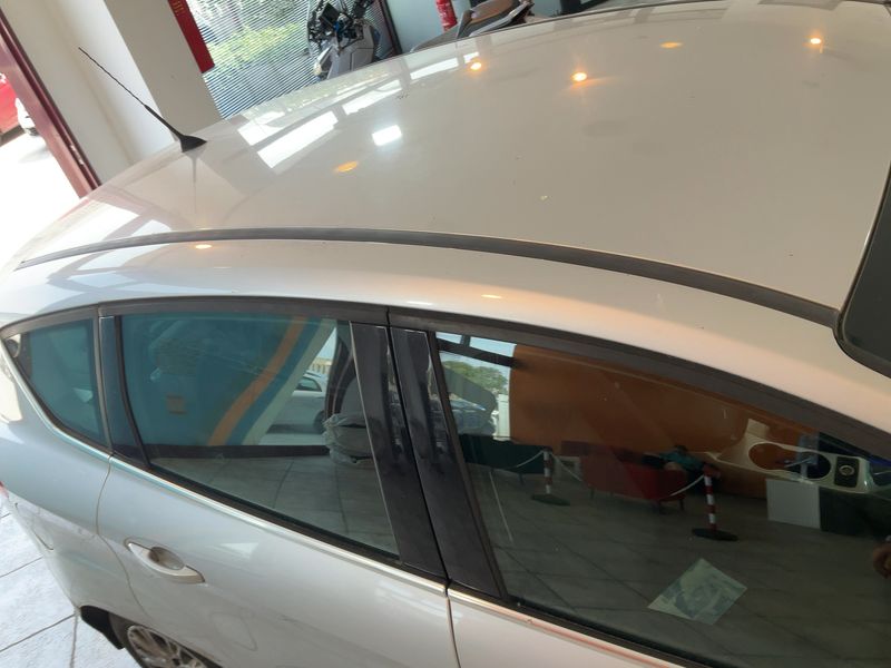 Ford C-Max 1.6 TDCi Titanium 2011 – снимка на щета