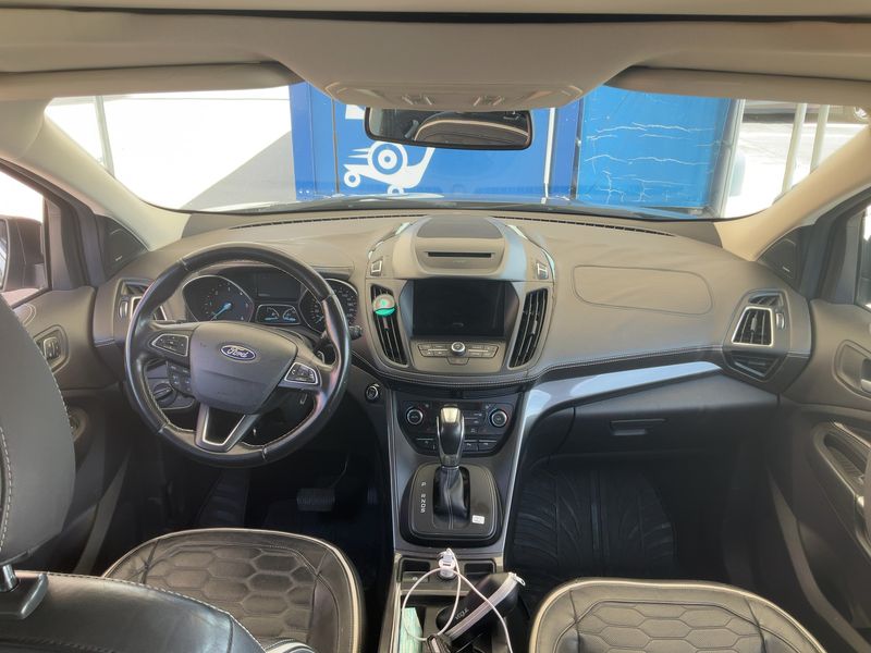 Ford Kuga 2.0 TDCi Vignale 2018 – снимка 17