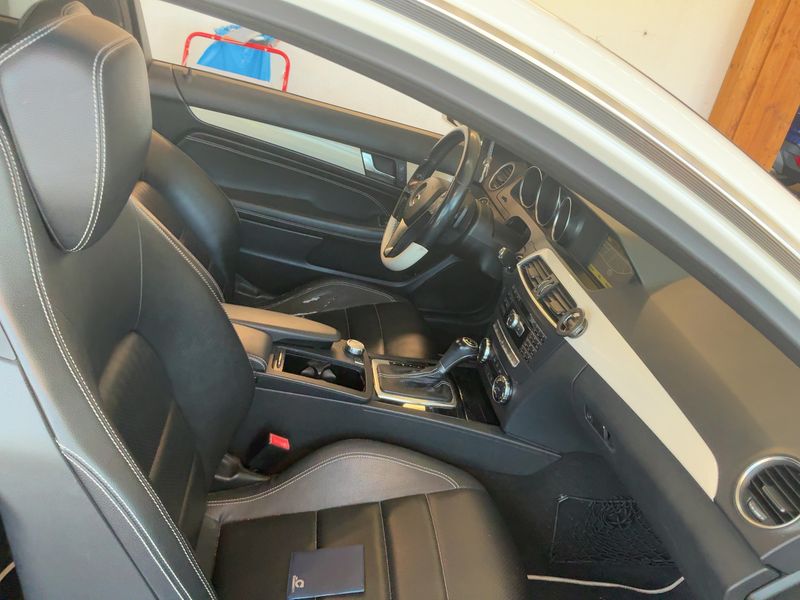Mercedes-Benz C-Klasse C 220 CDI BlueEfficiency 2012 – снимка 17