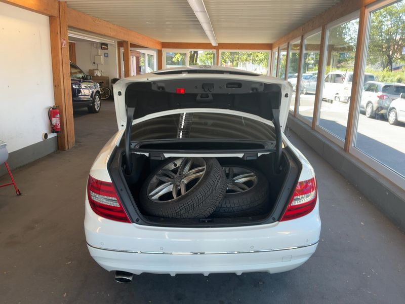 Mercedes-Benz C-Klasse C 220 CDI BlueEfficiency 2012 – снимка 16