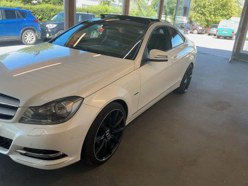 Mercedes-Benz C-Klasse C 220 CDI BlueEfficiency 2012 – снимка 2