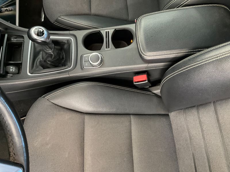Mercedes-Benz A-Klasse A 180 BlueEfficiency Style 2014 – снимка 30