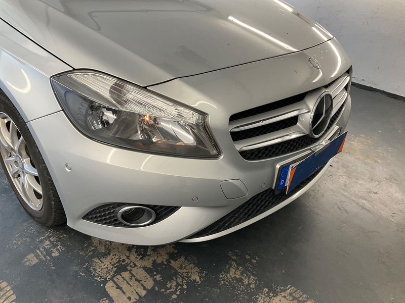 Mercedes-Benz A-Klasse A 180 BlueEfficiency Style 2014 – снимка 46