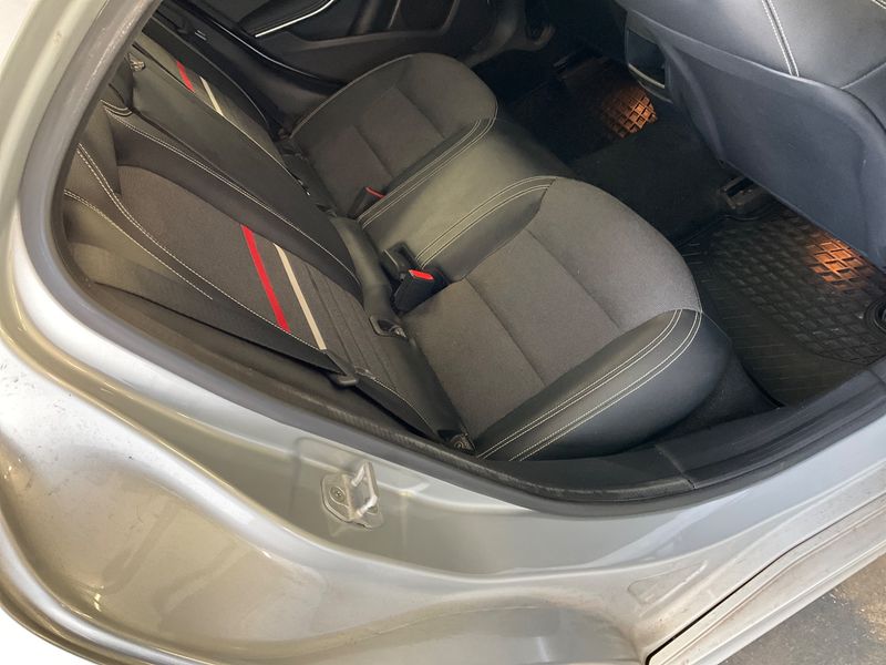 Mercedes-Benz A-Klasse A 180 BlueEfficiency Style 2014 – снимка 35