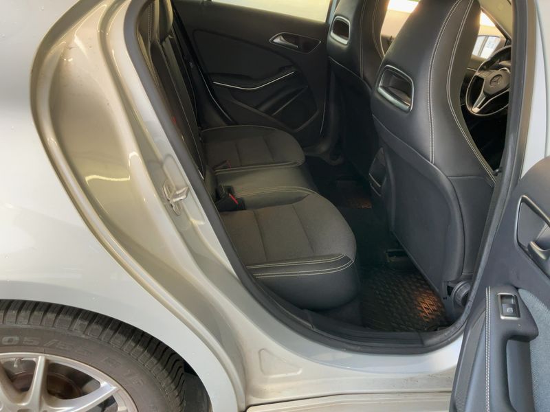 Mercedes-Benz A-Klasse A 180 BlueEfficiency Style 2014 – снимка 19