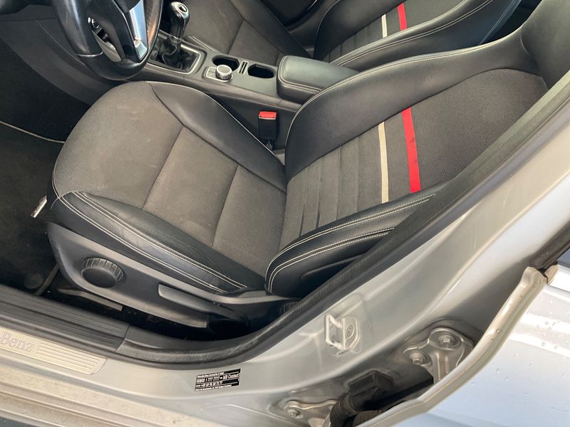 Mercedes-Benz A-Klasse A 180 BlueEfficiency Style 2014 – снимка 29