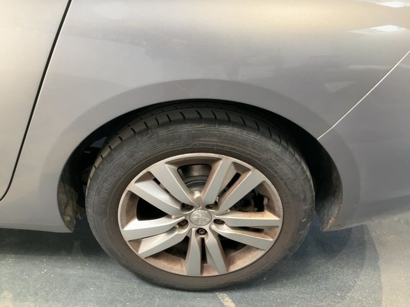 Peugeot 308 1.5 Blue-HDi Active 2018 – снимка 5
