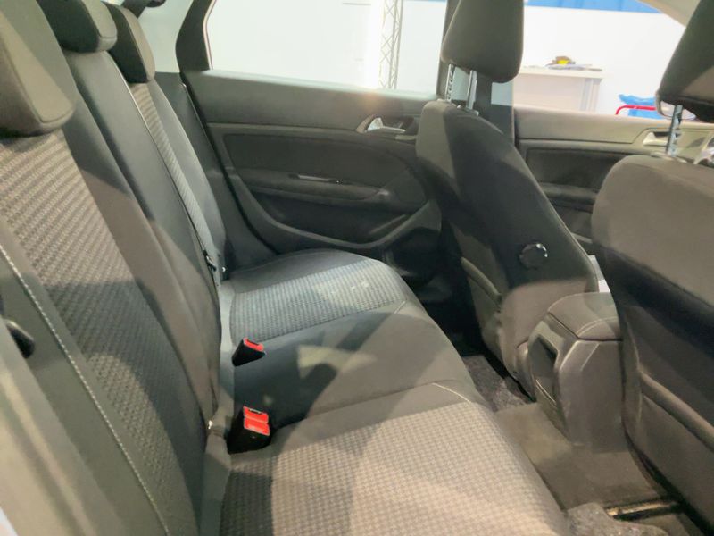 Peugeot 308 1.5 Blue-HDi Active 2018 – снимка 19